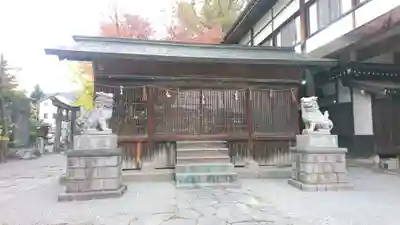 八剣神社の本殿・本堂