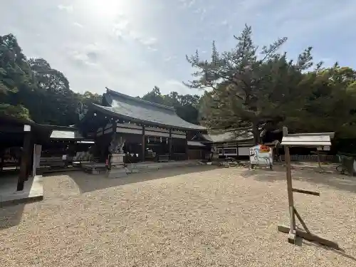 奈良縣護國神社の{uncategorized: "未分類", other: "その他", undefined: "問題あり", building: "その他建物", grave: "お墓", sacred_gate: "鳥居", guardian: "狛犬", statue: "像", buddha: "仏像", history: "歴史", nature: "自然", garden: "庭園", animal: "動物", pagoda: "塔", temizu: "手水舎", mountain_gate: "山門・神門", sanctuary: "本殿・本堂", subordinate: "末社・摂社", art: "芸術", scenery: "景色", jizo: "地蔵", ema: "絵馬", goshuin: "御朱印", omikuji: "おみくじ", items: "授与品その他", amulet: "お守り", goshuincho: "御朱印帳", eats: "食事", festival: "お祭り", votive_dance: "神楽", shichigosan: "七五三参", wedding: "結婚式", experience: "体験その他", initially: "初詣", around: "周辺", anti_infection: "感染症対策"}