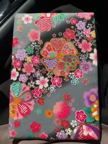 稲荷神社の{uncategorized: "未分類", other: "その他", undefined: "問題あり", building: "その他建物", grave: "お墓", sacred_gate: "鳥居", guardian: "狛犬", statue: "像", buddha: "仏像", history: "歴史", nature: "自然", garden: "庭園", animal: "動物", pagoda: "塔", temizu: "手水舎", mountain_gate: "山門・神門", sanctuary: "本殿・本堂", subordinate: "末社・摂社", art: "芸術", scenery: "景色", jizo: "地蔵", ema: "絵馬", goshuin: "御朱印", omikuji: "おみくじ", items: "授与品その他", amulet: "お守り", goshuincho: "御朱印帳", eats: "食事", festival: "お祭り", votive_dance: "神楽", shichigosan: "七五三参", wedding: "結婚式", experience: "体験その他", initially: "初詣", around: "周辺", anti_infection: "感染症対策"}