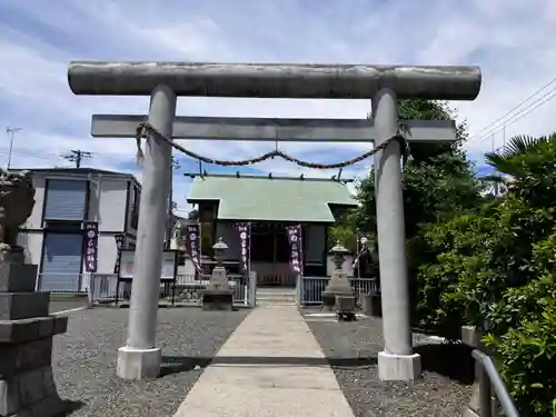 白幡神社の鳥居