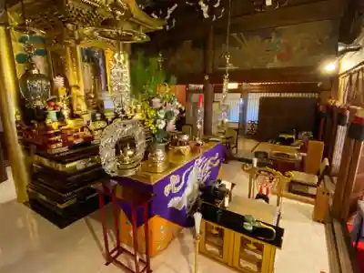 宣隆寺の本殿・本堂