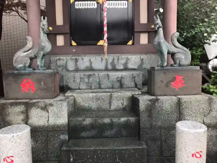 伏見三寳稲荷神社の狛犬