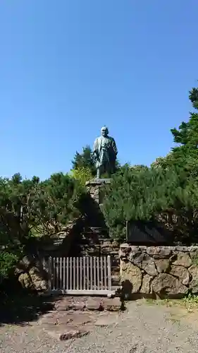 根室金刀比羅神社の像