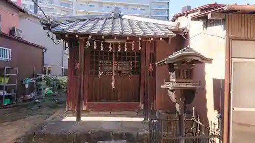 本阿弥稲荷神社の本殿・本堂