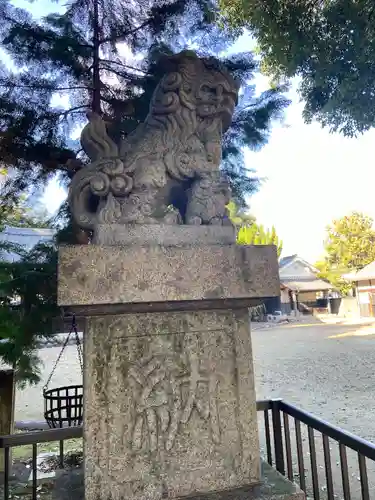 土田白鬚神社の狛犬