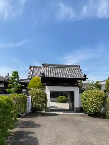 阿弥陀寺の山門