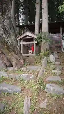 生岡神社の末社・摂社