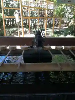 岩槻久伊豆神社の手水舎