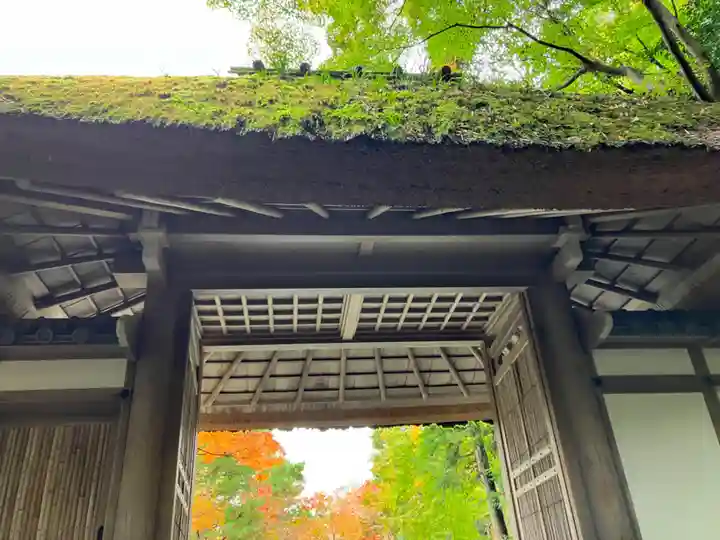 法然院の山門・神門