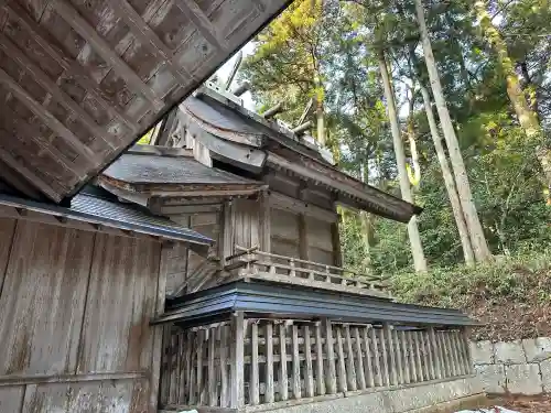 湯野神社の{uncategorized: "未分類", other: "その他", undefined: "問題あり", building: "その他建物", grave: "お墓", sacred_gate: "鳥居", guardian: "狛犬", statue: "像", buddha: "仏像", history: "歴史", nature: "自然", garden: "庭園", animal: "動物", pagoda: "塔", temizu: "手水舎", mountain_gate: "山門・神門", sanctuary: "本殿・本堂", subordinate: "末社・摂社", art: "芸術", scenery: "景色", jizo: "地蔵", ema: "絵馬", goshuin: "御朱印", omikuji: "おみくじ", items: "授与品その他", amulet: "お守り", goshuincho: "御朱印帳", eats: "食事", festival: "お祭り", votive_dance: "神楽", shichigosan: "七五三参", wedding: "結婚式", experience: "体験その他", initially: "初詣", around: "周辺", anti_infection: "感染症対策"}