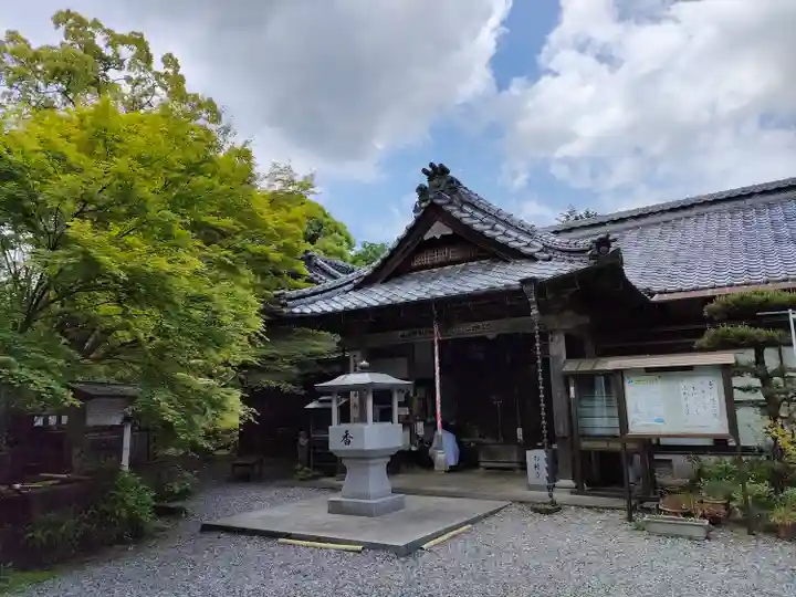 神野寺の本殿・本堂