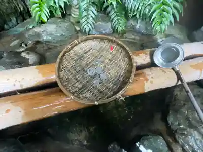 羽衣町厳島神社（関内厳島神社・横浜弁天）の{uncategorized: "未分類", other: "その他", undefined: "問題あり", building: "その他建物", grave: "お墓", sacred_gate: "鳥居", guardian: "狛犬", statue: "像", buddha: "仏像", history: "歴史", nature: "自然", garden: "庭園", animal: "動物", pagoda: "塔", temizu: "手水舎", mountain_gate: "山門・神門", sanctuary: "本殿・本堂", subordinate: "末社・摂社", art: "芸術", scenery: "景色", jizo: "地蔵", ema: "絵馬", goshuin: "御朱印", omikuji: "おみくじ", items: "授与品その他", amulet: "お守り", goshuincho: "御朱印帳", eats: "食事", festival: "お祭り", votive_dance: "神楽", shichigosan: "七五三参", wedding: "結婚式", experience: "体験その他", initially: "初詣", around: "周辺", anti_infection: "感染症対策"}