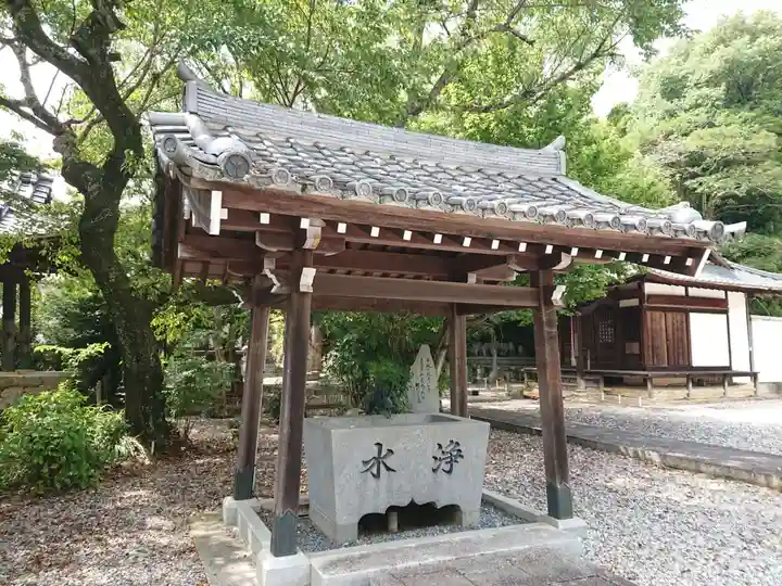 本泉寺の手水舎