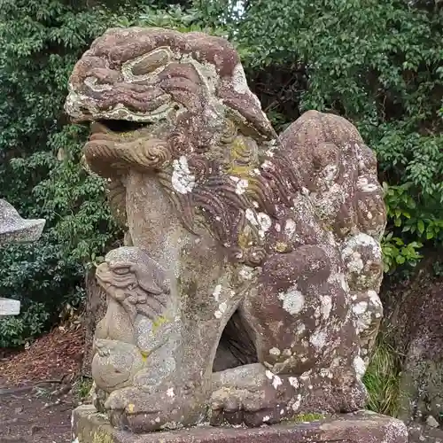 須須神社の狛犬