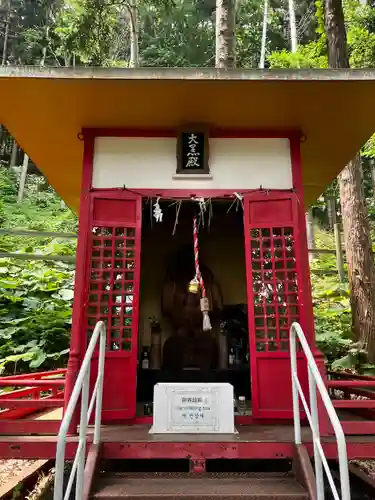 神社（洞爺湖中の島）の本殿・本堂