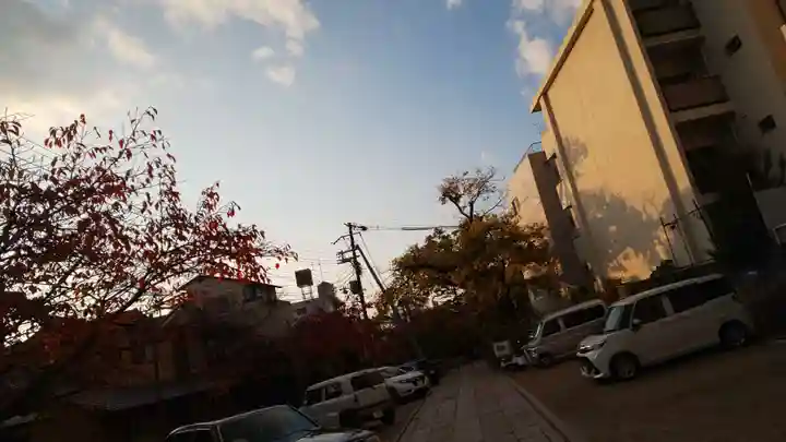 安井金比羅宮の周辺