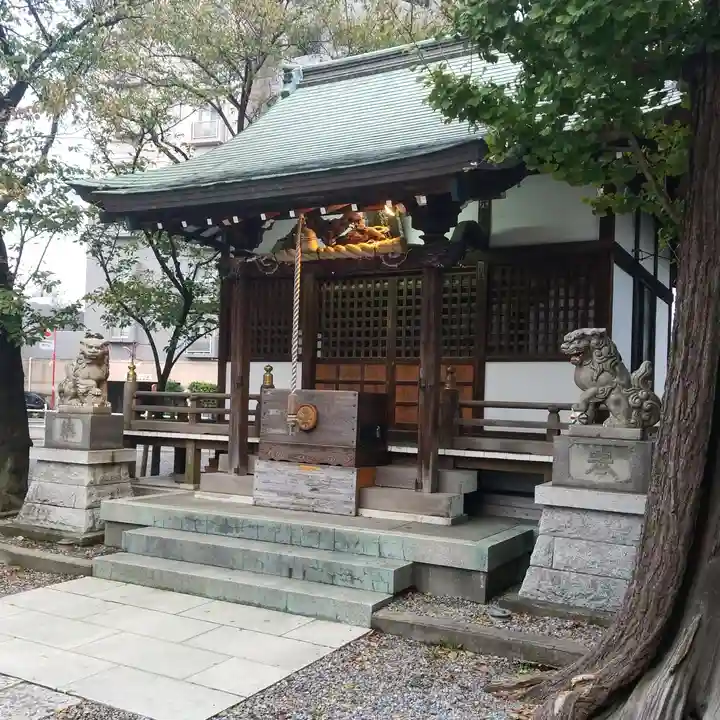 諏訪神社の本殿・本堂