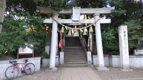 千束八幡神社の鳥居