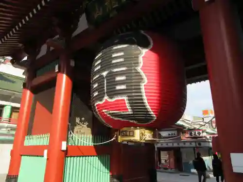 浅草寺の山門