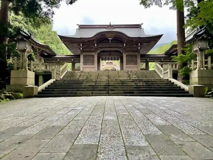 彌彦神社(新潟県)