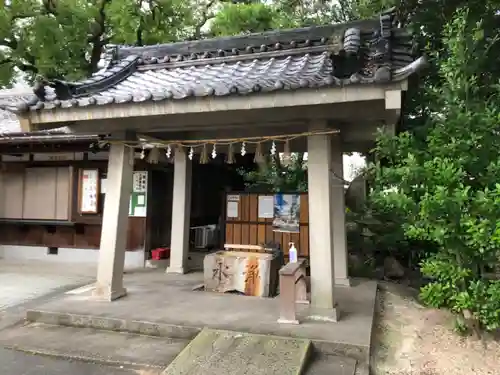 味鋺神社の手水舎