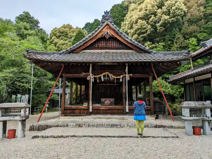 曽野稲荷神社の本殿・本堂