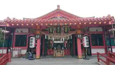 波上宮の本殿・本堂