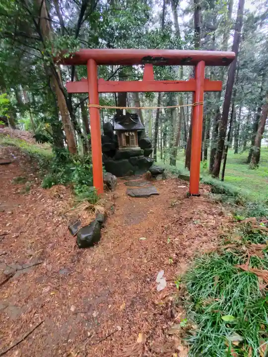 笹森稲荷神社の末社・摂社