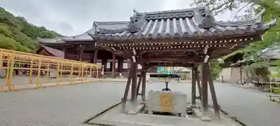 西教寺の手水舎