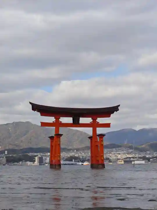 厳島神社(広島県)