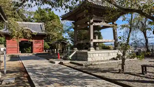 那古寺の庭園