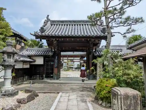 海禅寺の山門