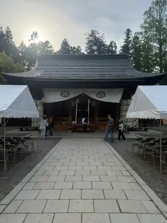 上杉神社の{uncategorized: "未分類", other: "その他", undefined: "問題あり", building: "その他建物", grave: "お墓", sacred_gate: "鳥居", guardian: "狛犬", statue: "像", buddha: "仏像", history: "歴史", nature: "自然", garden: "庭園", animal: "動物", pagoda: "塔", temizu: "手水舎", mountain_gate: "山門・神門", sanctuary: "本殿・本堂", subordinate: "末社・摂社", art: "芸術", scenery: "景色", jizo: "地蔵", ema: "絵馬", goshuin: "御朱印", omikuji: "おみくじ", items: "授与品その他", amulet: "お守り", goshuincho: "御朱印帳", eats: "食事", festival: "お祭り", votive_dance: "神楽", shichigosan: "七五三参", wedding: "結婚式", experience: "体験その他", initially: "初詣", around: "周辺", anti_infection: "感染症対策"}