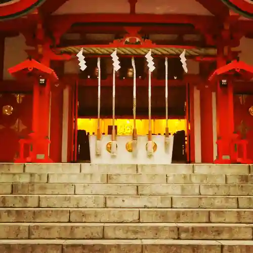 花園神社の本殿