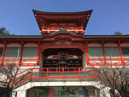門戸厄神東光寺の山門・神門