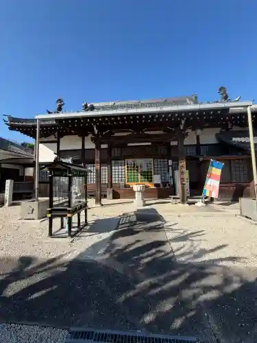 地蔵寺の{uncategorized: "未分類", other: "その他", undefined: "問題あり", building: "その他建物", grave: "お墓", sacred_gate: "鳥居", guardian: "狛犬", statue: "像", buddha: "仏像", history: "歴史", nature: "自然", garden: "庭園", animal: "動物", pagoda: "塔", temizu: "手水舎", mountain_gate: "山門・神門", sanctuary: "本殿・本堂", subordinate: "末社・摂社", art: "芸術", scenery: "景色", jizo: "地蔵", ema: "絵馬", goshuin: "御朱印", omikuji: "おみくじ", items: "授与品その他", amulet: "お守り", goshuincho: "御朱印帳", eats: "食事", festival: "お祭り", votive_dance: "神楽", shichigosan: "七五三参", wedding: "結婚式", experience: "体験その他", initially: "初詣", around: "周辺", anti_infection: "感染症対策"}