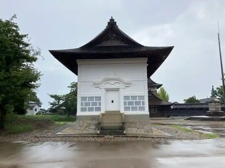 勝興寺(富山県)