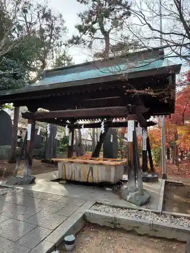 四柱神社の手水舎