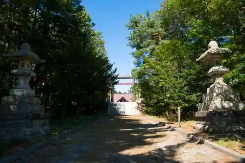 當麻神社の庭園