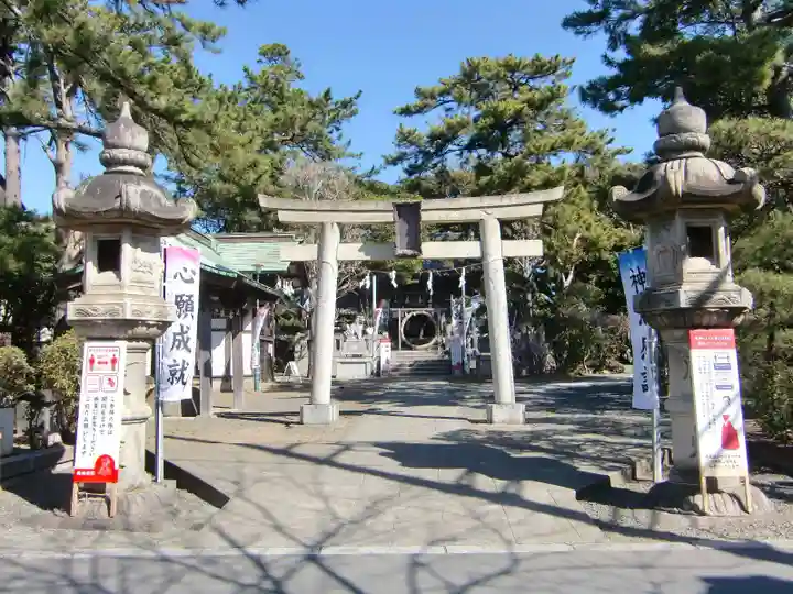 片瀬諏訪神社の鳥居