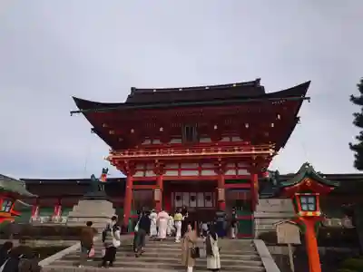 伏見稲荷大社の山門・神門