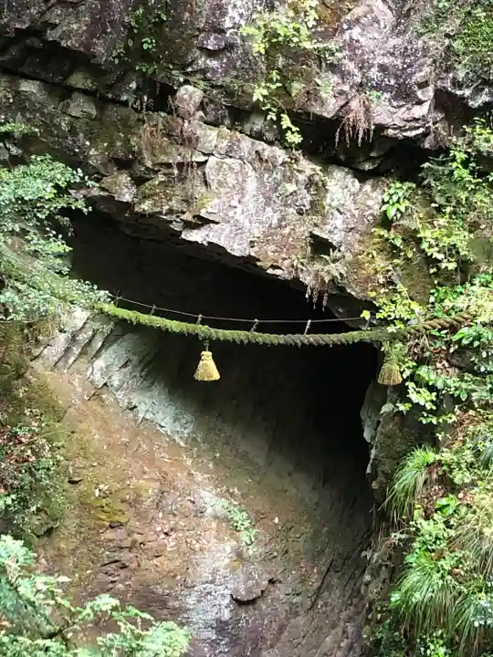 室生龍穴神社(奈良県)