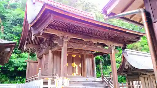 幡頭神社の本殿・本堂