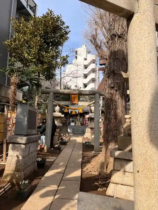 高円寺氷川神社の鳥居