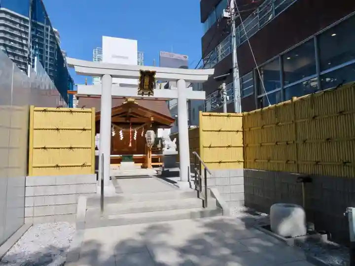 北青山秋葉神社(稲荷神社)の鳥居
