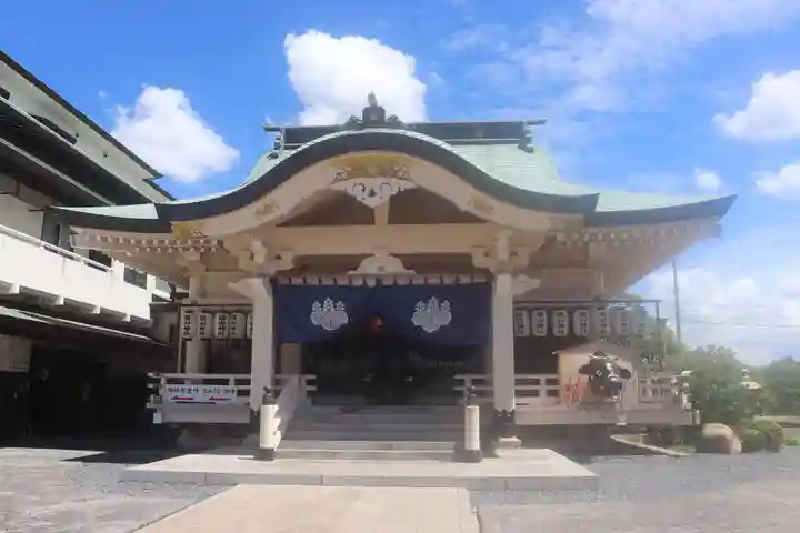 岡山神社の本殿・本堂