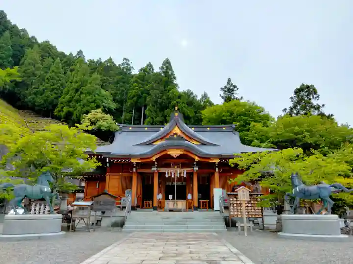 丹生川上神社(上社)の本殿・本堂