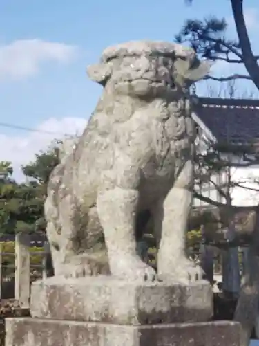 伊勢領神社の狛犬