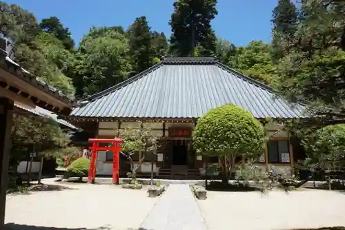 香積寺の本殿