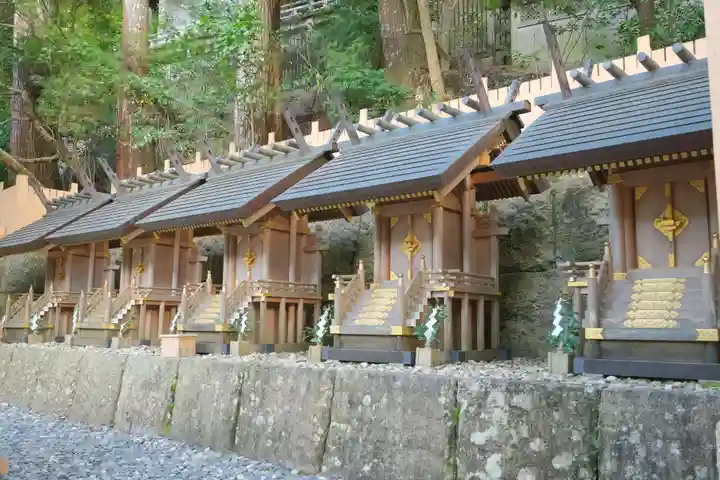 天河大辨財天社の末社・摂社